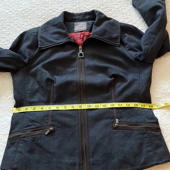 Fabulous dark gray jacket with brown zipper detail around collar and down front - Picture 15 of 16